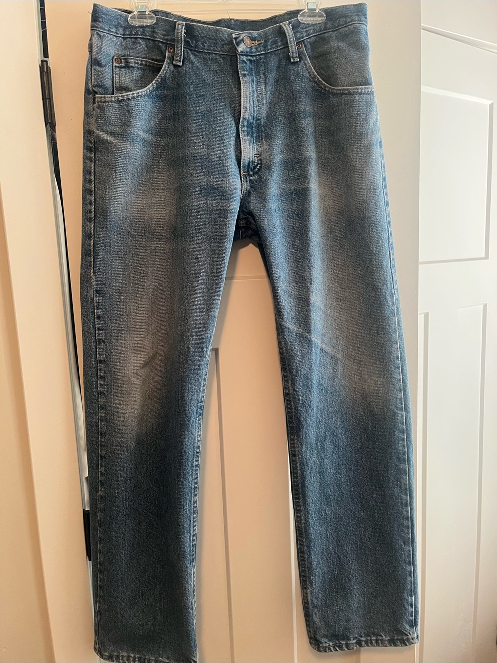 Wranglers Premium Quality  Classic Men's Blue Denim Jeans